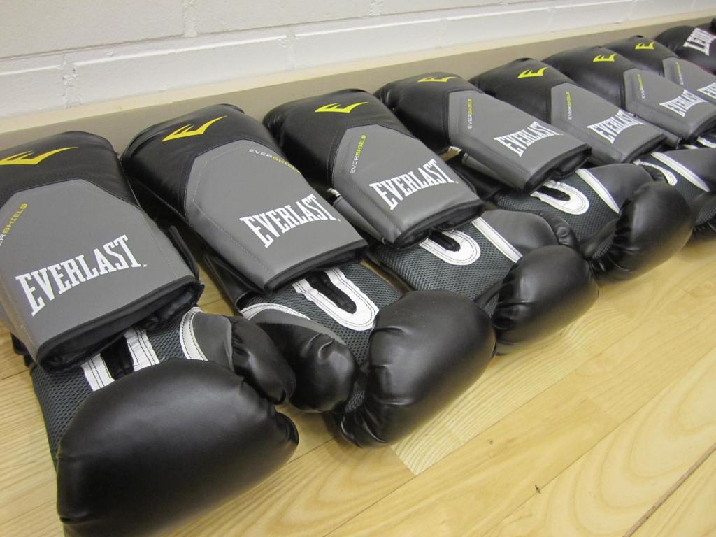 Yangia kehiin, naiset!